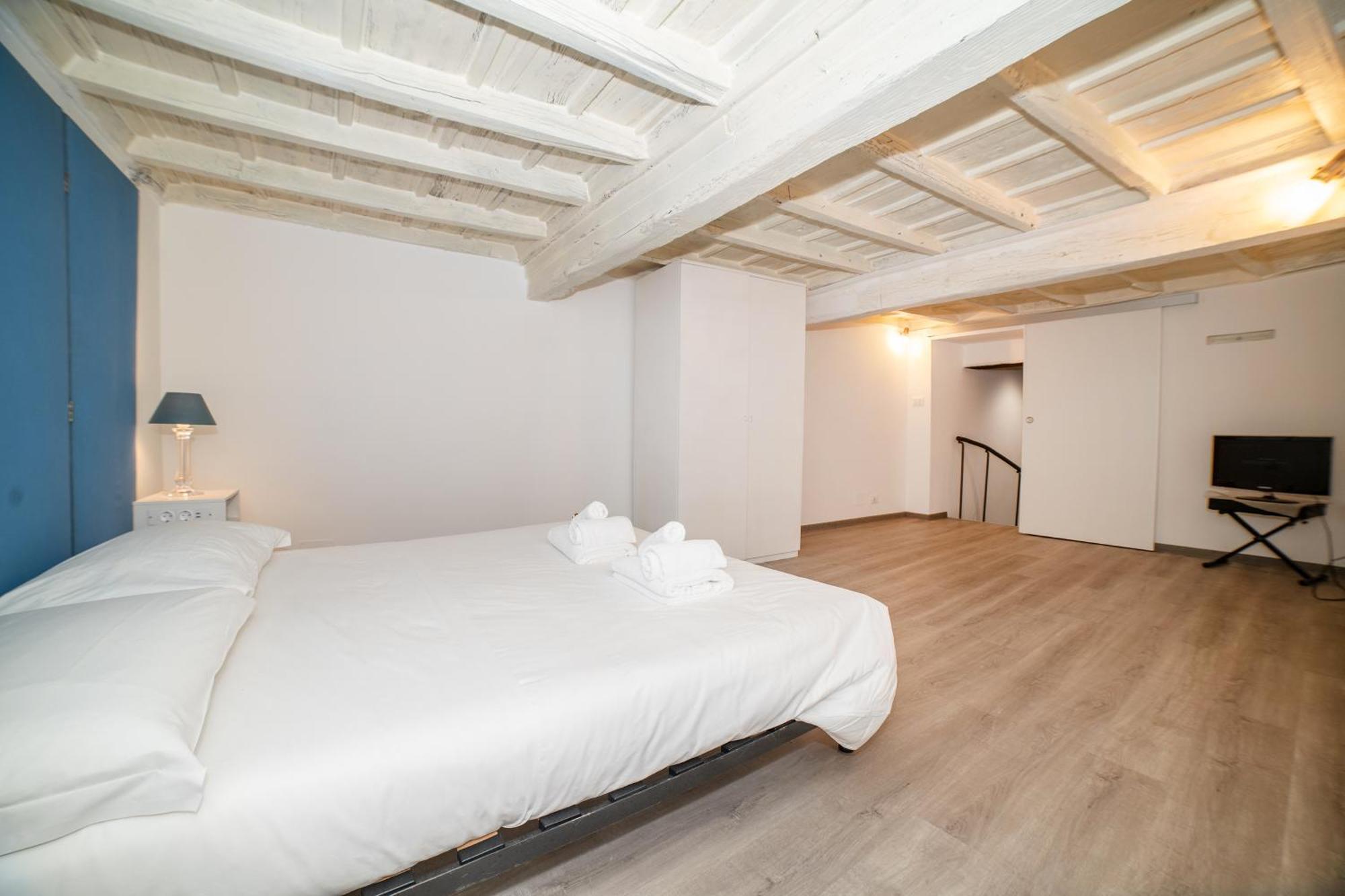 Apartment Campo De Fiori *