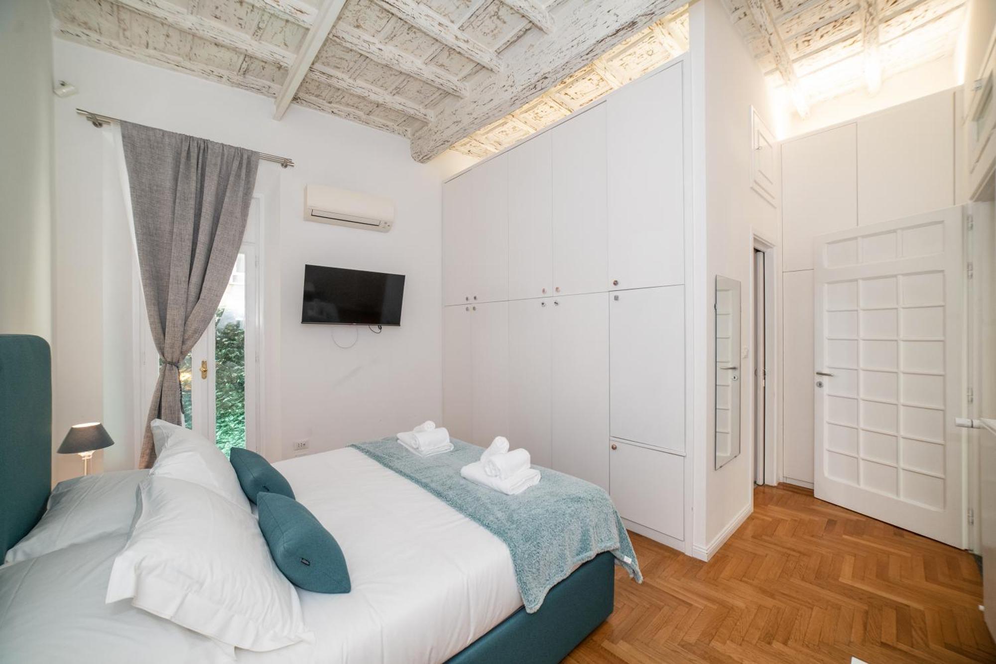 Campo De Fiori Apartment *