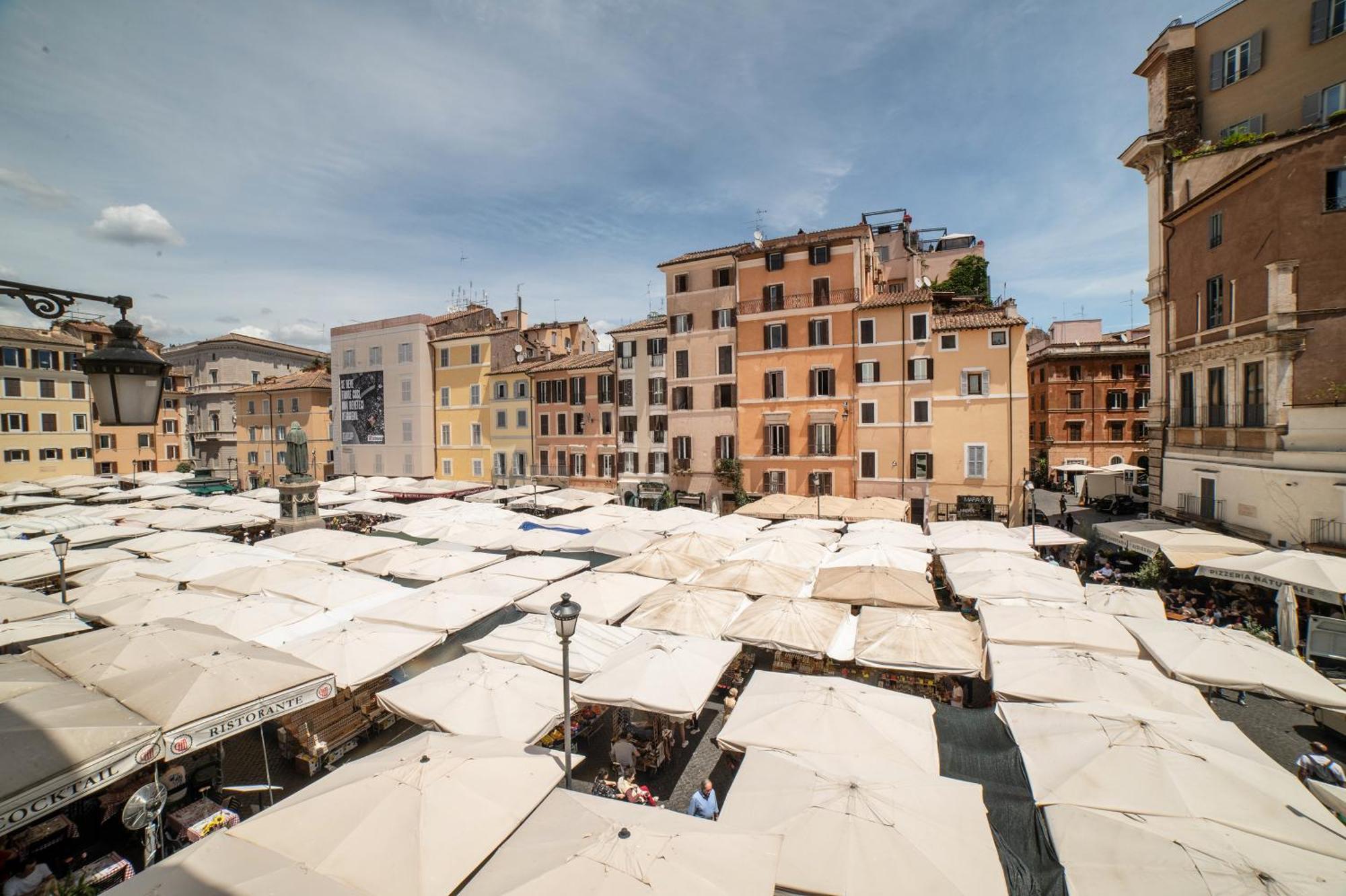 Campo De Fiori Apartment *