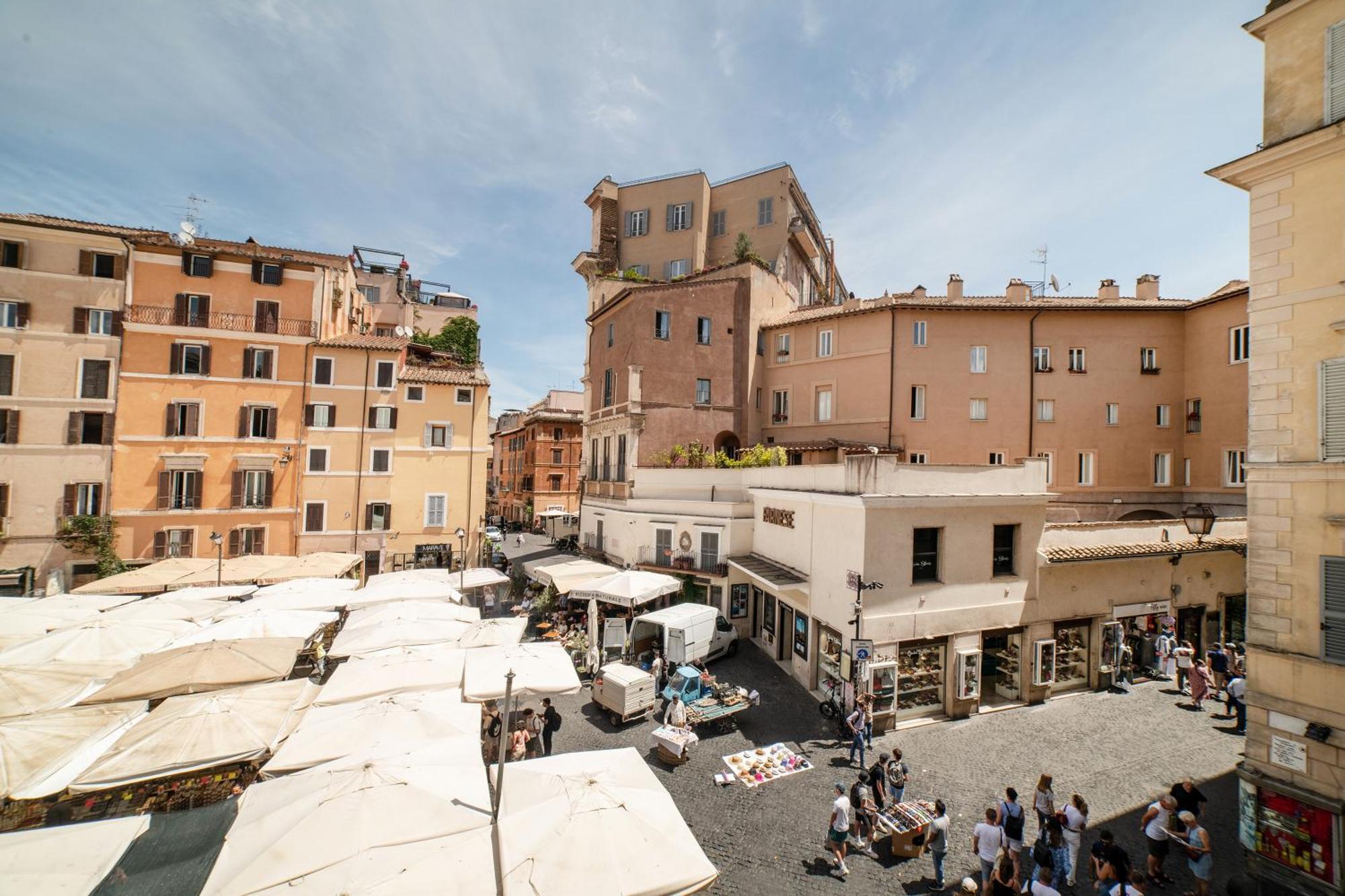 Campo De Fiori Apartment